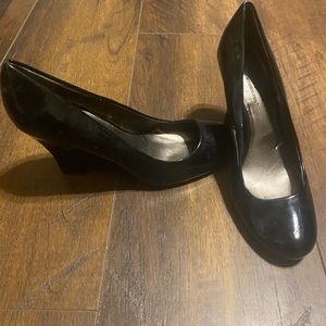 Size 6 wedge heel